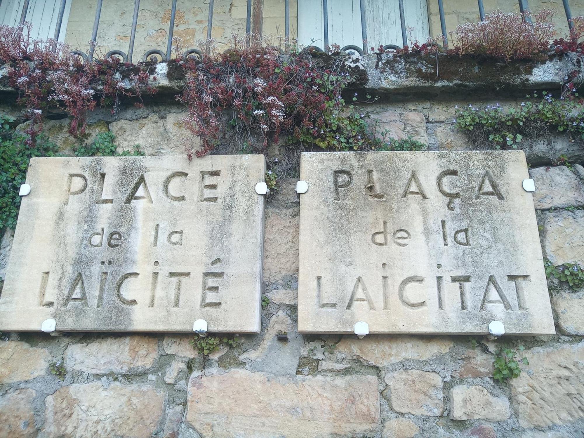 Holiday home Au Pied Du Chateau - 5 A 11 Personnes - Baignade-canoe-piste Cyclable A 100 M