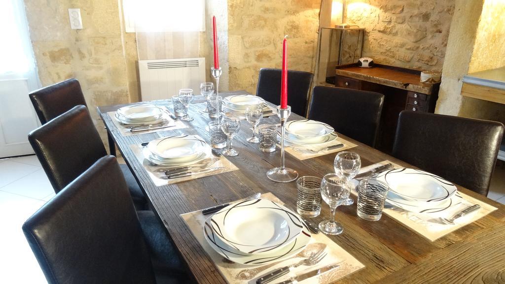 Au Pied Du Chateau - 5 A 11 Personnes - Baignade-canoe-piste Cyclable A 100 M *