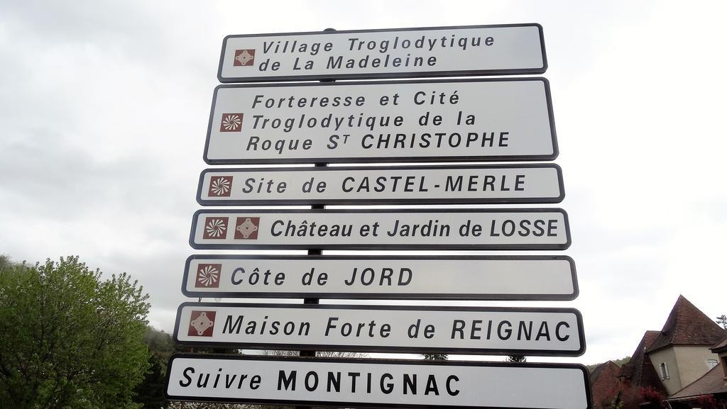 Au Pied Du Chateau - 5 A 11 Personnes - Baignade-canoe-piste Cyclable A 100 M Holiday home